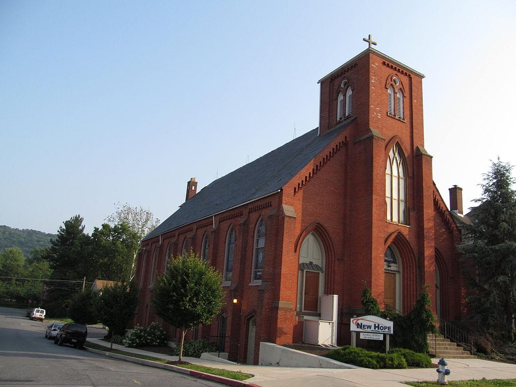 New Hope Christian Fellowship building exterior